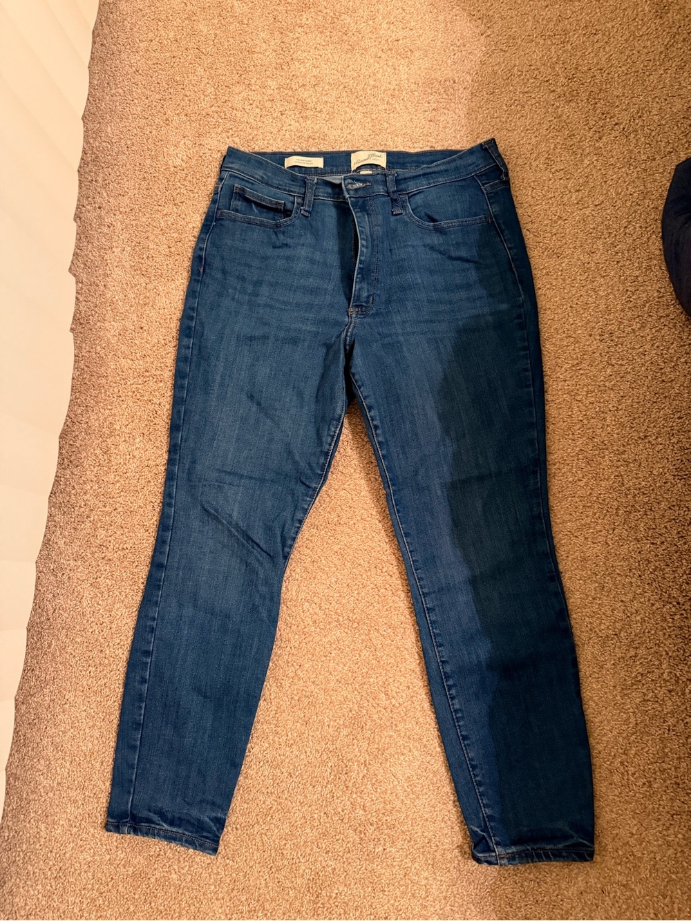 Classic High-Rise Women's Dark Blue Jeans